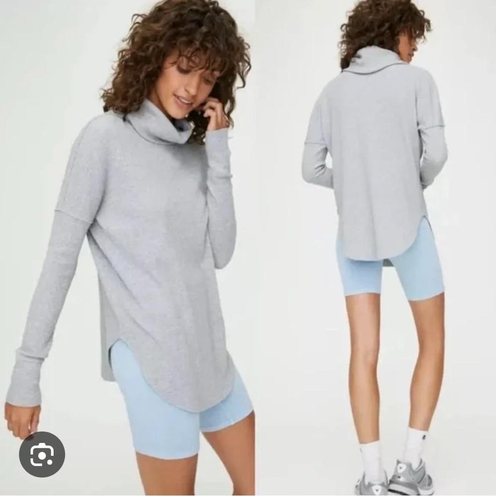 TNA Gray Turtleneck waffle knit Sweater